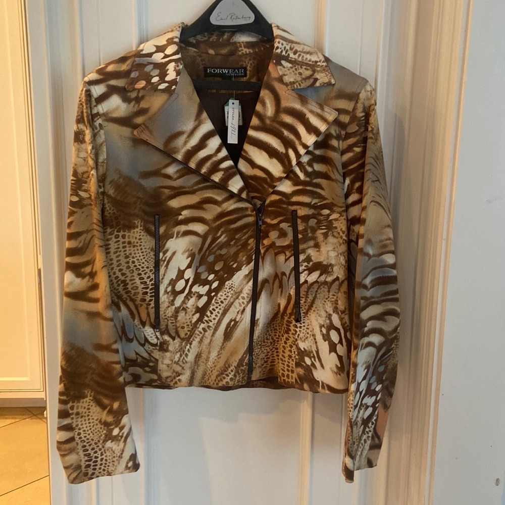 Women’s long sleeve animal print shirt/jacket, size 10, new with tags.